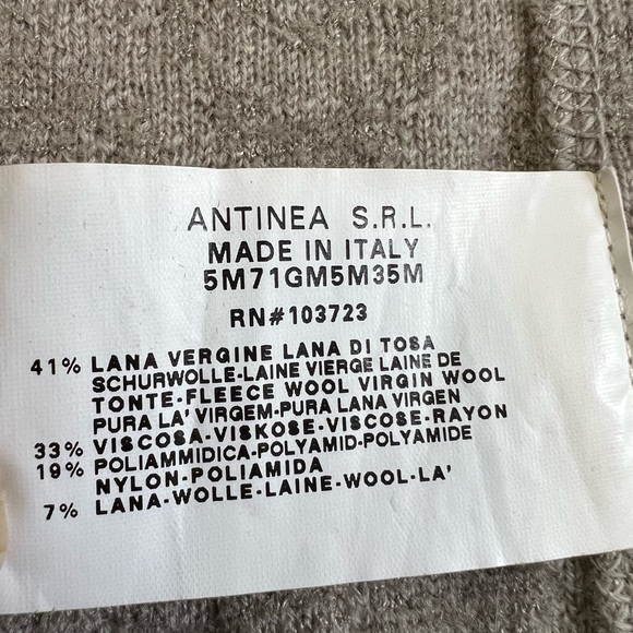 Armani Collezioni soft knit Ruffle neck Cardigan Sweater floral Jacquard body - Picture 4 of 11